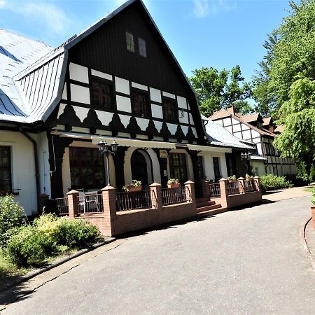 Dworek Osiecki Osieki  Exterior photo
