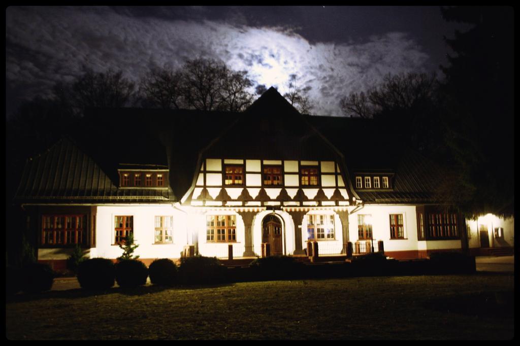 Dworek Osiecki Osieki  Exterior photo